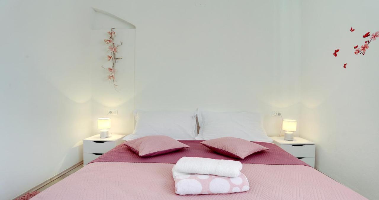 Adorable Apartment Ena Kaštela Buitenkant foto